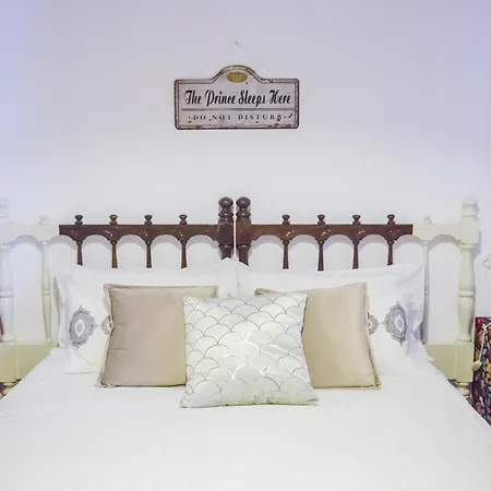 Aminta Bed & Breakfast 3*
